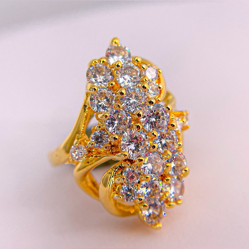 Seta Gold Tone Large Cluster Round Cut Cubic Zirconia Cocktail Ring. Size 6.25